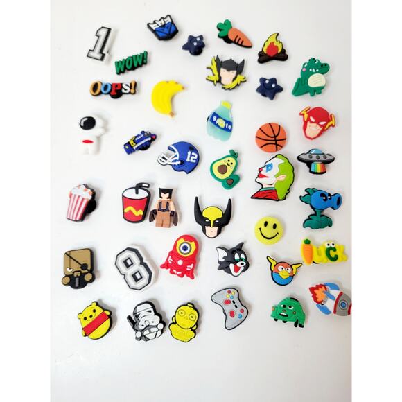 Huge lot of‎ shoe charms - Picture 2 of 3